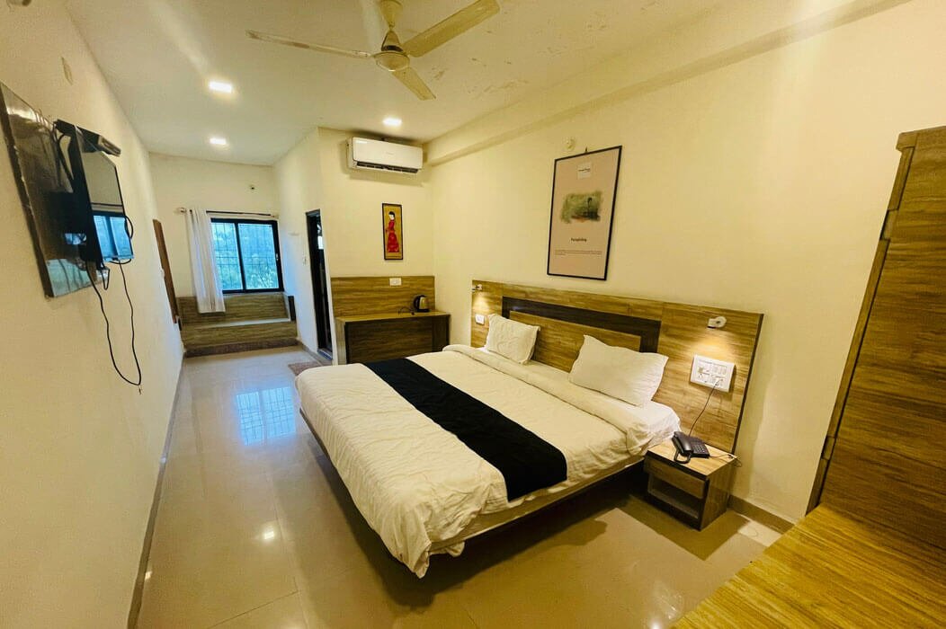 Deluxe Rooms Deluxe Rooms